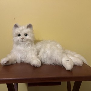FurReal Friends Lulu My Cuddlin' Kitty Persian Cat  Plush Hasbro 2009