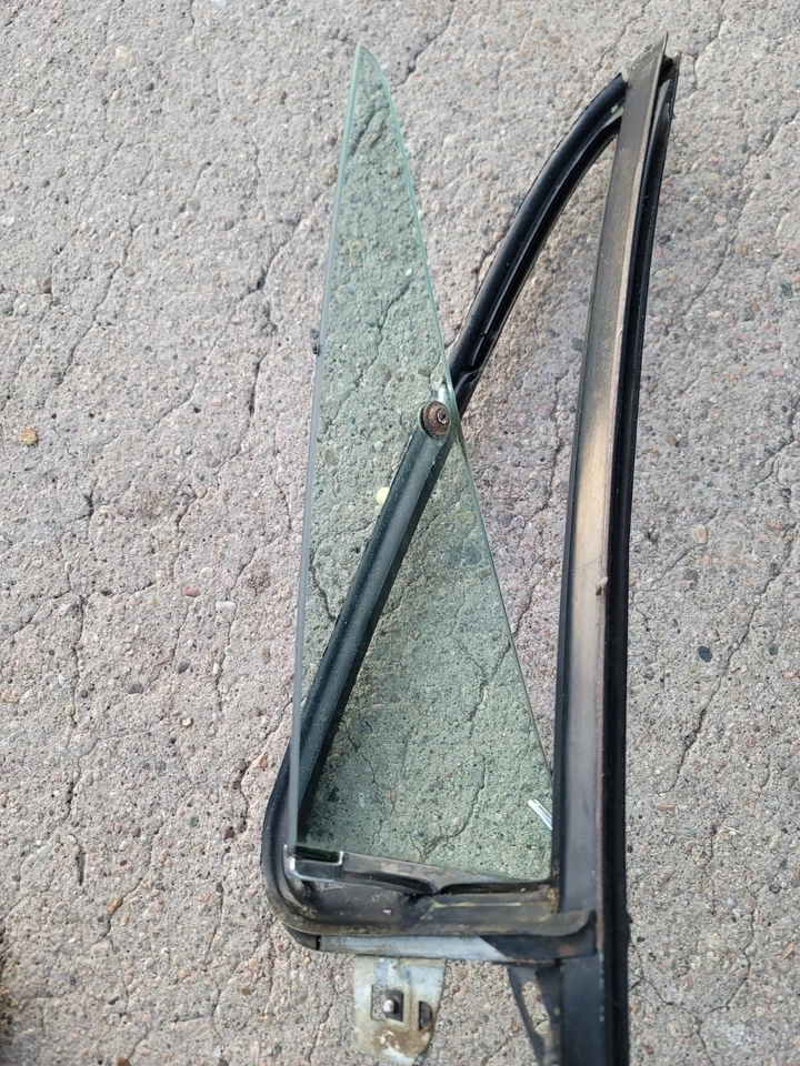 1972 1973 1974 1975 1976 1977 Dodge Pickup Vent Window Rare Tinted LH D100 D200 Foto 2 de 4