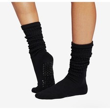 Tavi Stacy Slouch Grip Socks Pilates Yoga Barre Crew Socks Womens Black