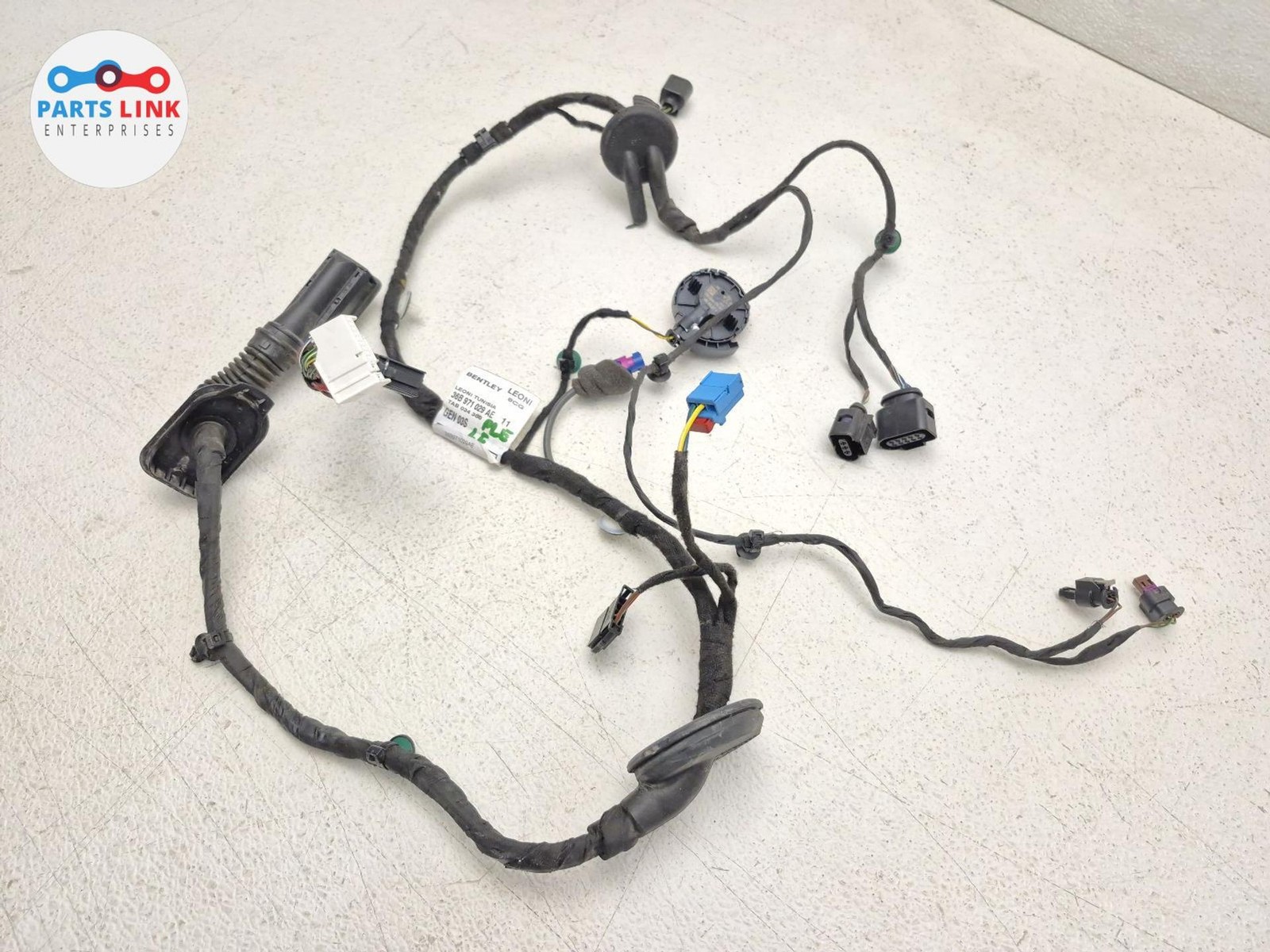 2016-20 BENTLEY BENTAYGA FRONT LEFT DOOR HARNES WIRING LOOM PLUGS CABLE 636 OEM