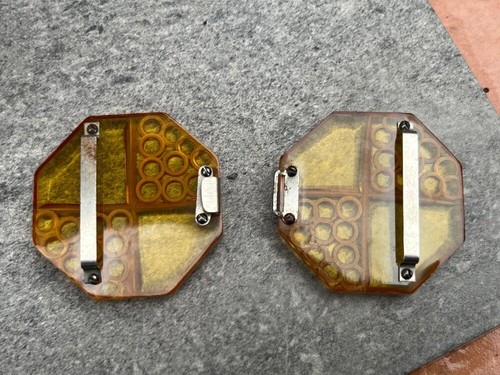 Authentic Vintage Carved Apple Juice Bakelite Art Deco Style Belt Buckle - Picture 4 of 6