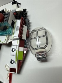 LEGO Star Wars: Republic Fighter Tank (75182) incomplete