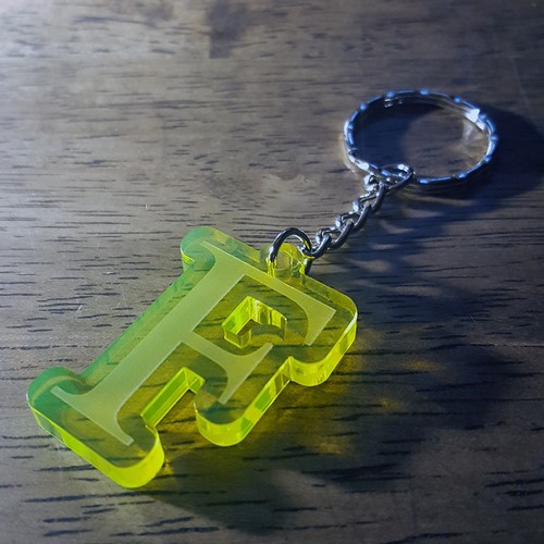 ALPHABET BUCHSTABE Initiale SCHLÜSSELANHÄNGER SCHLÜSSELANHÄNGER Laser geschnitten 5 mm FLUORESZIEREND gelb GESCHENK  - Bild 33 von 115