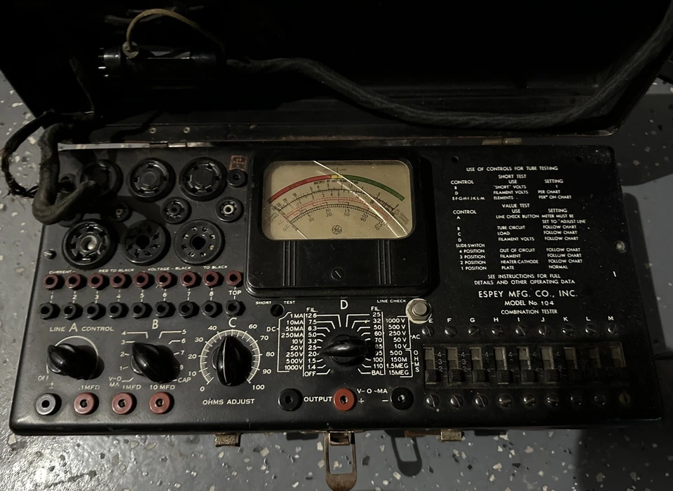 EPSEY MODEL 104 VINTAGE US ARMY SIGNAL CORPS COMBINATION TUBE TESTER - Image 3 of 4