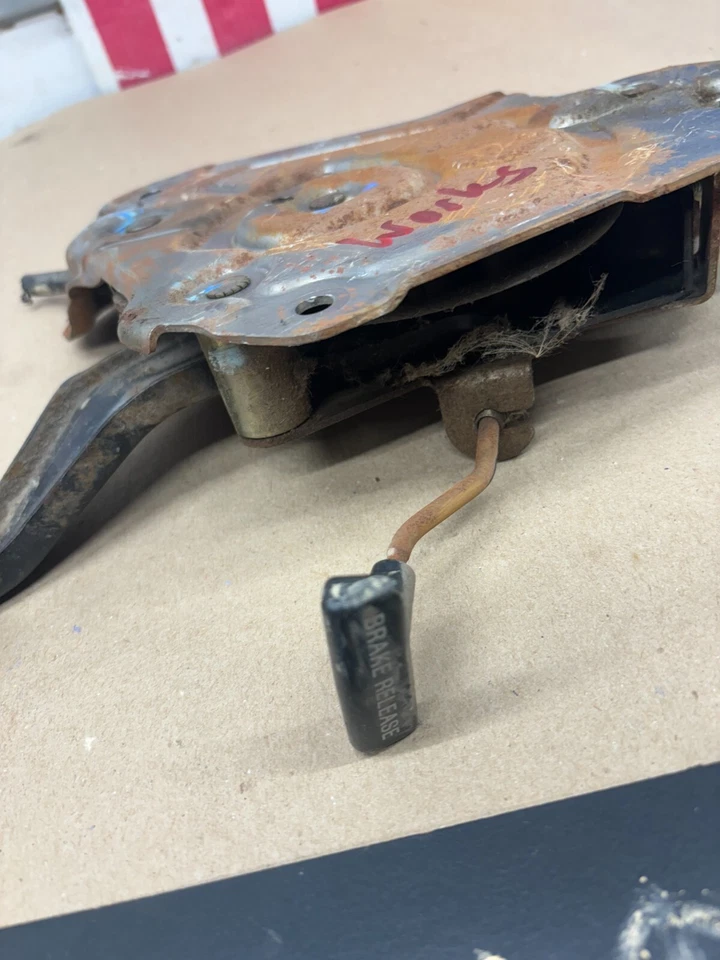 Ford F150 F250 F350 Bronco 1992 1995 1996 1997 pedal de freno de emergencia de trabajo Asy Foto 3 de 4