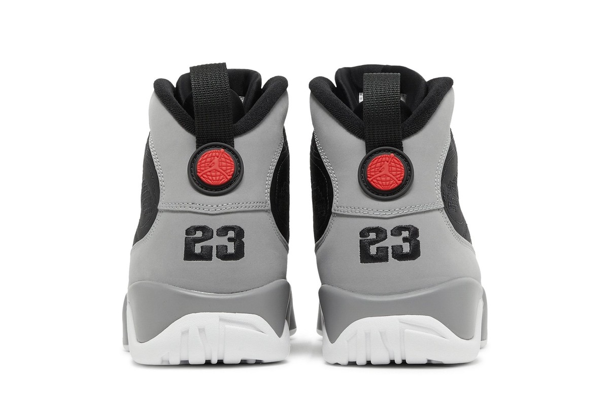 Air Jordan 9 Retro 10.5 グレー The Air Jordan 9 