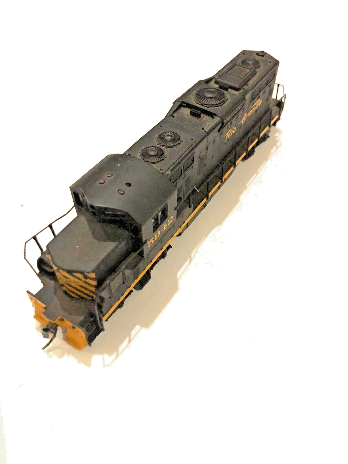 Walthers HOScale Rio Grande GP9 Diesel No 5942 DC eBay