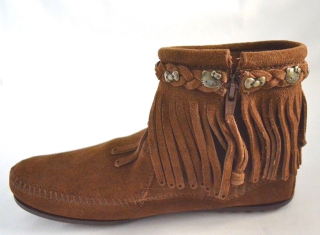 minnetonka hello kitty fringe boot