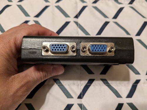 USB VGA KVM Switch with 4 Cables, 4 Port Selector Switcher for PC - Picture 6 of 9