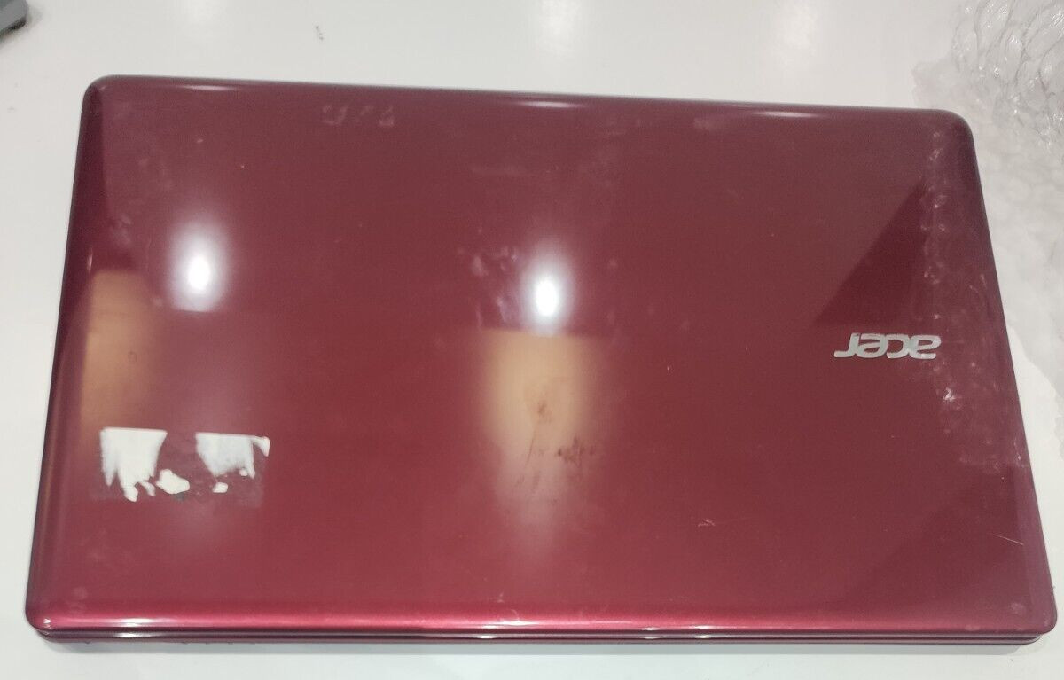 Acer Aspire E1-572 i3 Core Laptop – rot