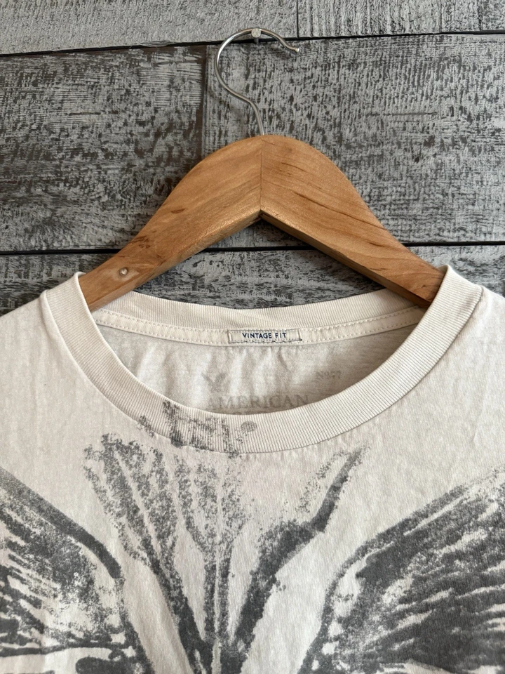 Camisa AE American Eagle Live Your Life Y2K Blanca Calce Vintage Para Hombre Talla S Usada en Excelente Condición Foto 3 de 4