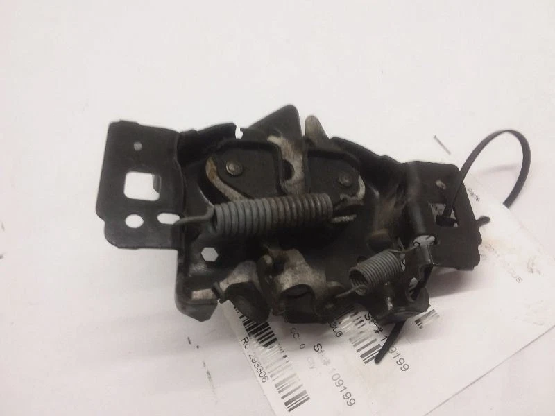 Ford Focus 2008-2011 capó pestillo 6E5Z16700aa 08-11     Foto 2 de 4