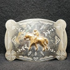 WH15113 VERY COOL VINTAGE 1970s COWBOY RIDING HORSE WESTERN NICKEL BELT BUCKLE