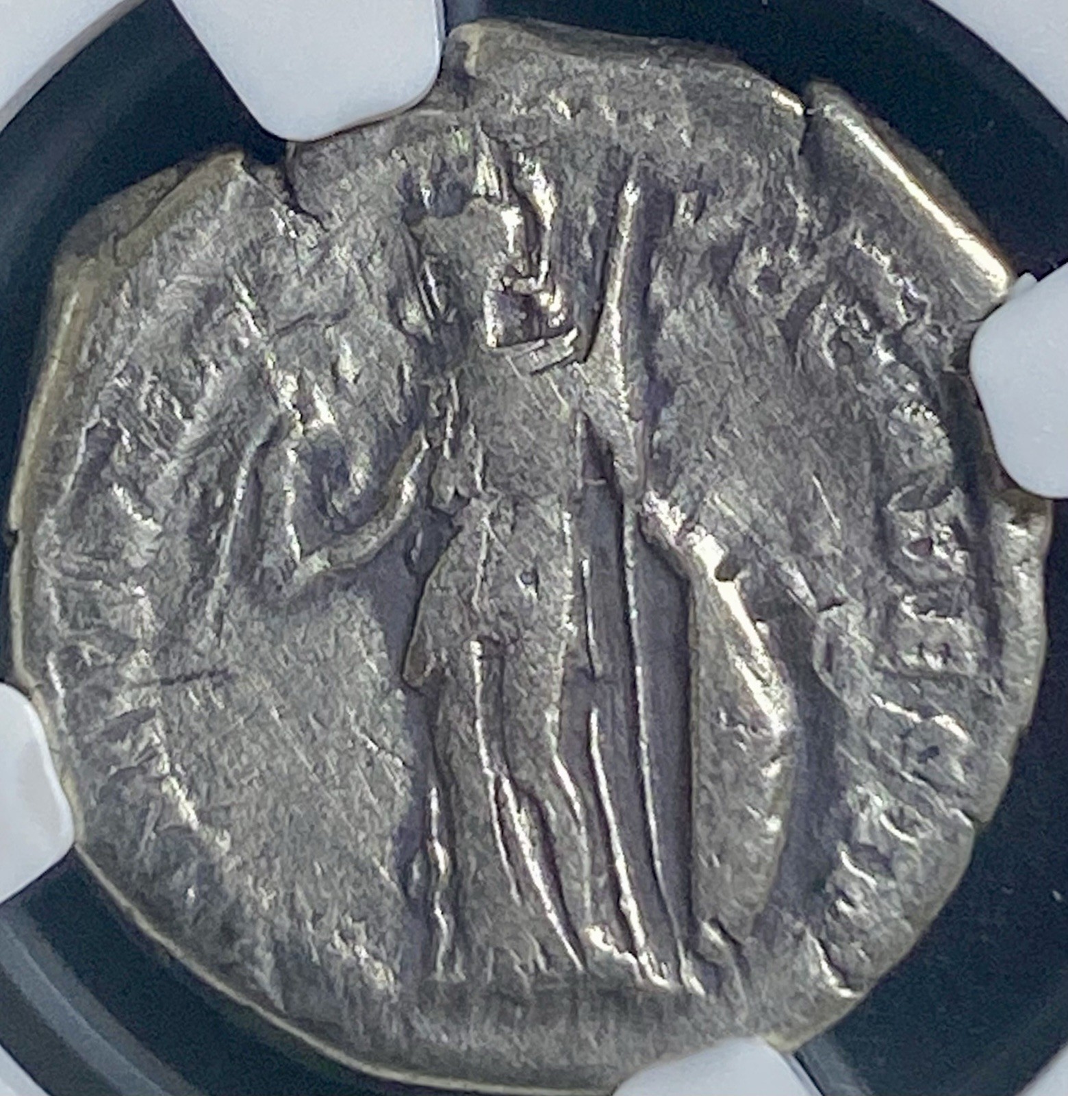Picture 3 of 10