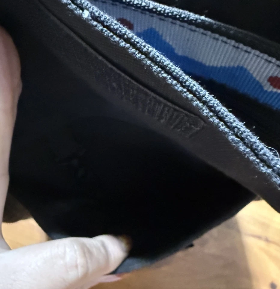 Kavu Mini Keeper Black Sling bag crossbody Shoulder Purse Handbag Ribbon Logo - Image 4 of 4