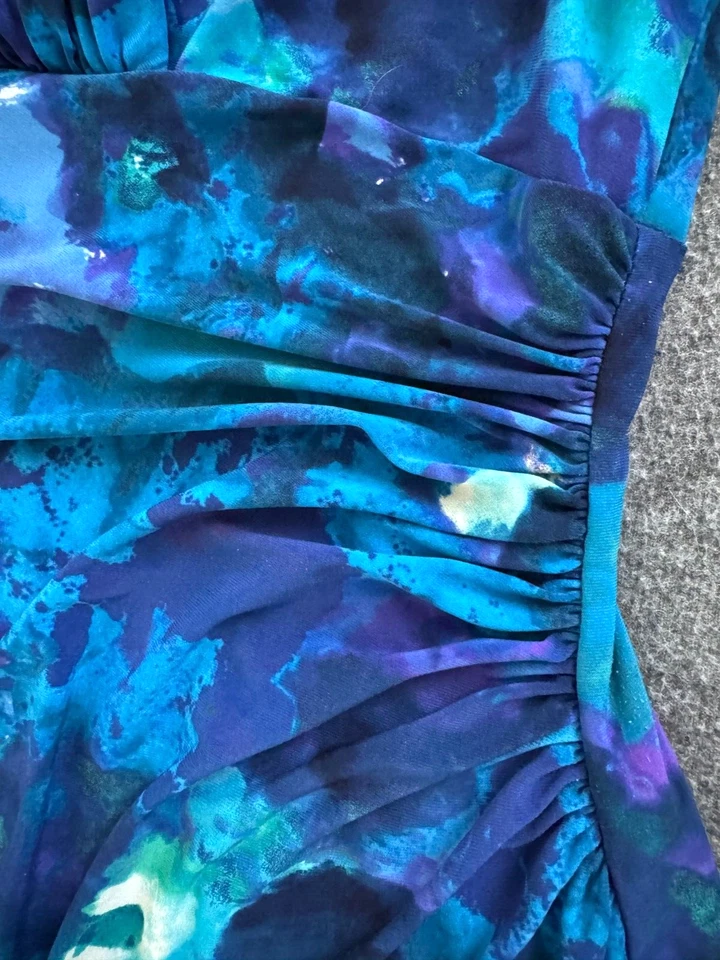 Vestido justo Lauren Ralph Lauren franzido, azul floral, feminino tamanho 4 - Imagem 2 de 4