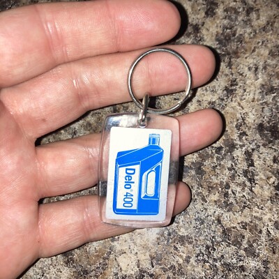 Vtg HTF Keychain DELO 400 MOTOR OIL Acrylic Fob CHEVRON Key Ring Advertising Qt