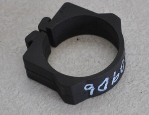 VW Polo 6N2 (99-01) 1,0 AUC 37KW 50PS Gummi Ring Halterung am Motor #30906-B136