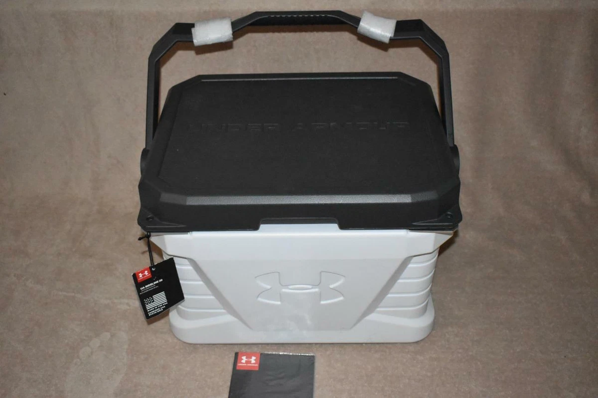 Under Armour Teamed With Thermos Lunchbox Cooler