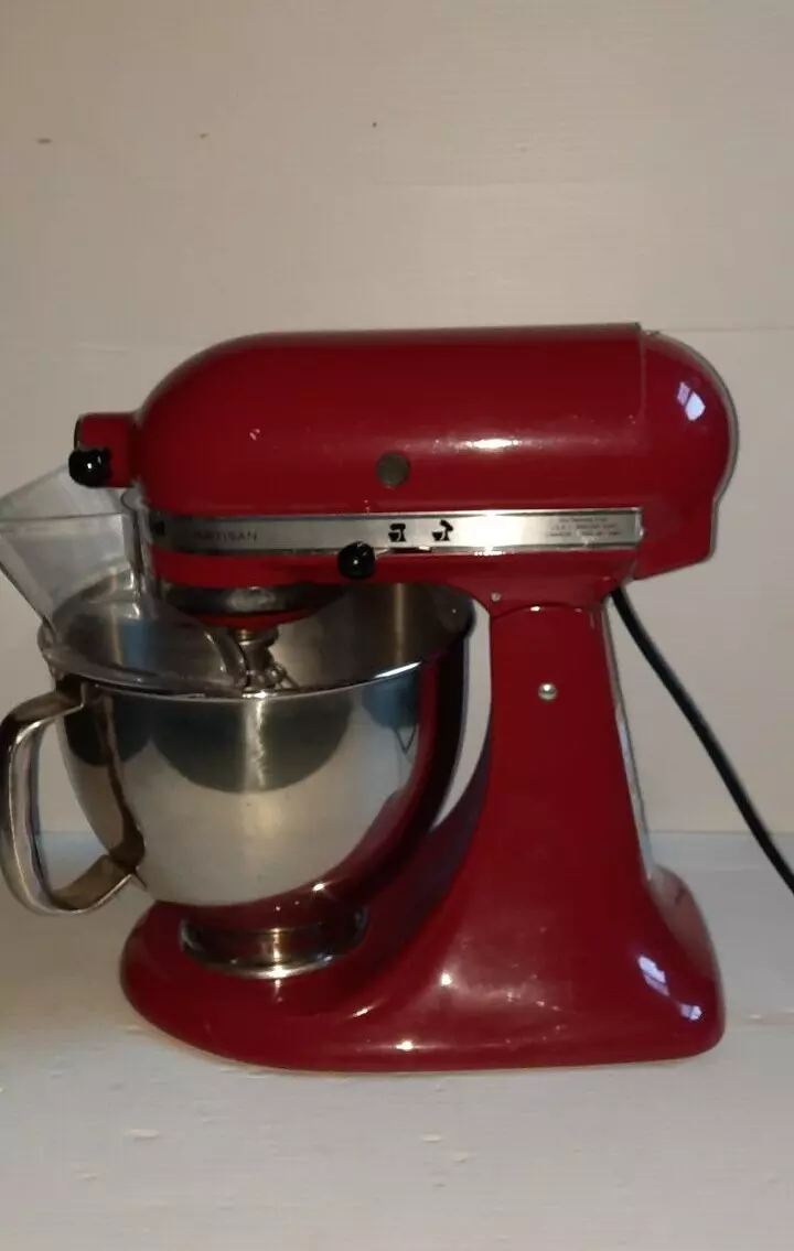 KitchenAid KSM150PSER Artisan Tilt-Head Stand Mixer with Pouring Shield,  5-Quart, Empire Red