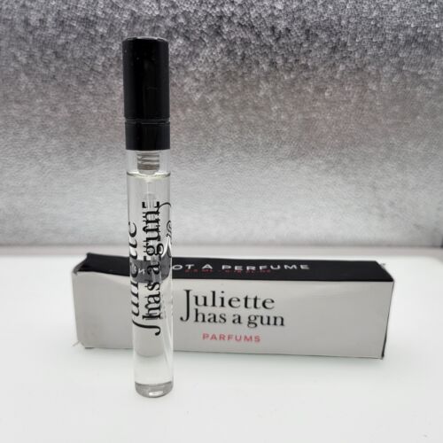 Juliette Has a Gun NOT A PARFUM Eau de Parfum Travel Purse Spray Parfüm 0,18 Oz.