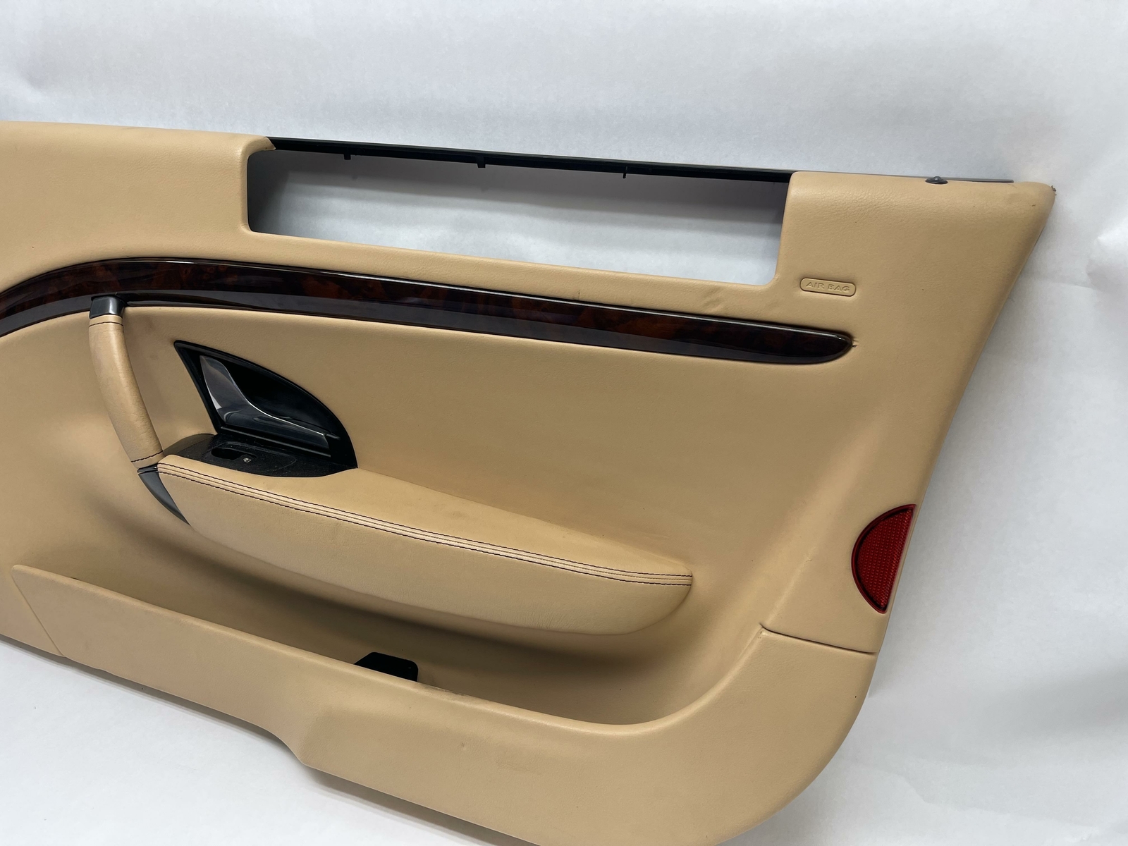 2008-2010 MASERATI GRAN TURISMO PASSENGER SIDE INTERIOR DOOR PANEL TRIM TAN OEM