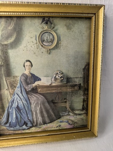 Miniature Art Print Of A Sitting Lady Traditional Antique Style - Picture 4 of 7
