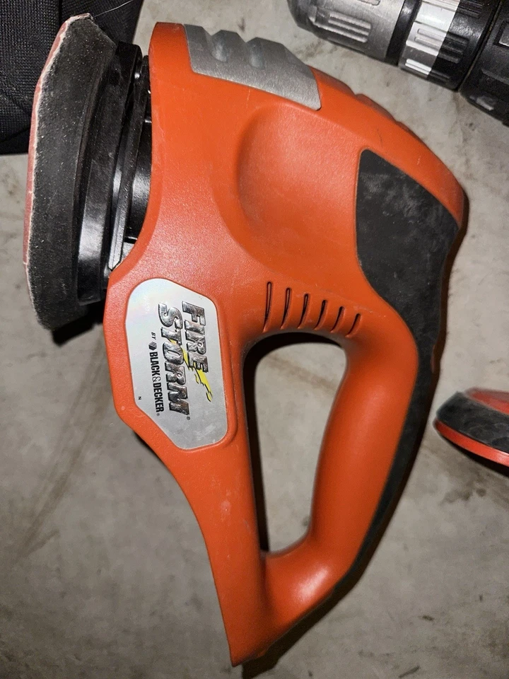 BLACKDECKER FIRE STORM Cordless Tool Set – Drill, Jigsaw,Sander + Bag No Battery - Image 4 of 4