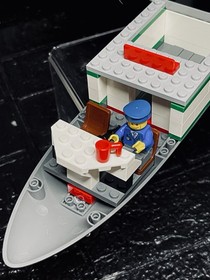 2008 Lego (7734) Cargo Plane City Aircraft Airport Plane & Pilot