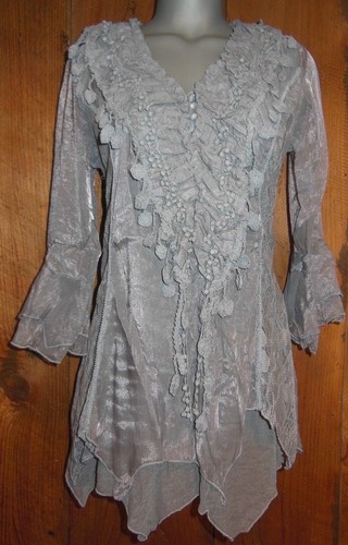 neu PRETTY ANGEL SHIRT Bluse TUNIKA Vintage Gypsy RÜSCHEN SPITZE SML grau MAGNOLIA - Bild 1 von 3