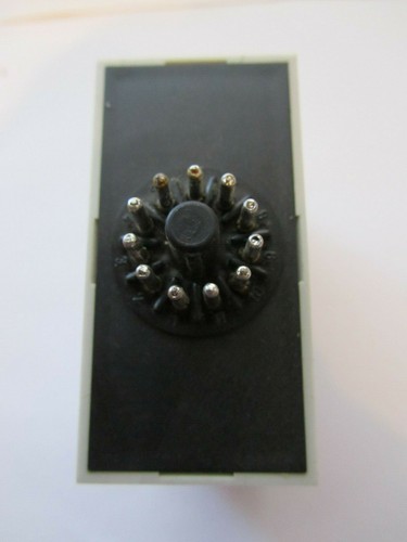 TELCO TIME RELAY SL132 FUNCTION CONTROL 240 VAC UNUSED - Picture 6 of 6