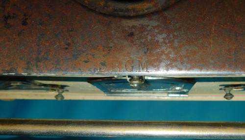 ANCIENNE GRANDE CUISINIERE DRGM + BATTERIE DE CASSEROLES . POUPEE . BING MARKLIN - Imagen 4 de 24