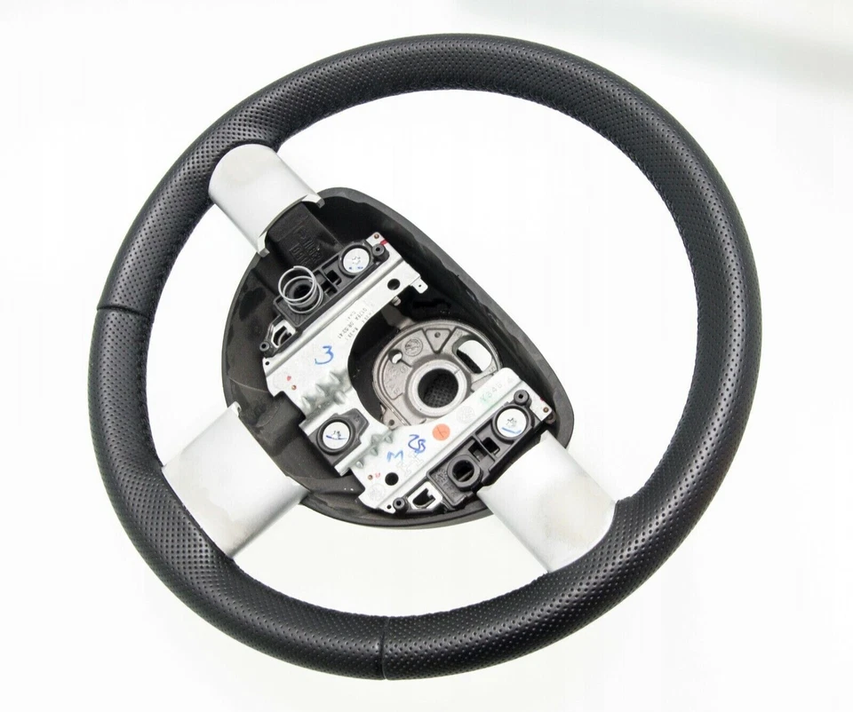 Steering Wheel Cover with Leather for Volkswagen New Beetle 1998-2005 McarStyling ⭐⭐⭐⭐⭐ - Image 2 of 4