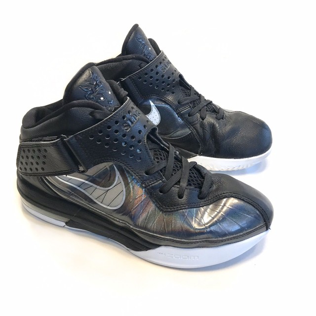 women's lebron james basketball shoes