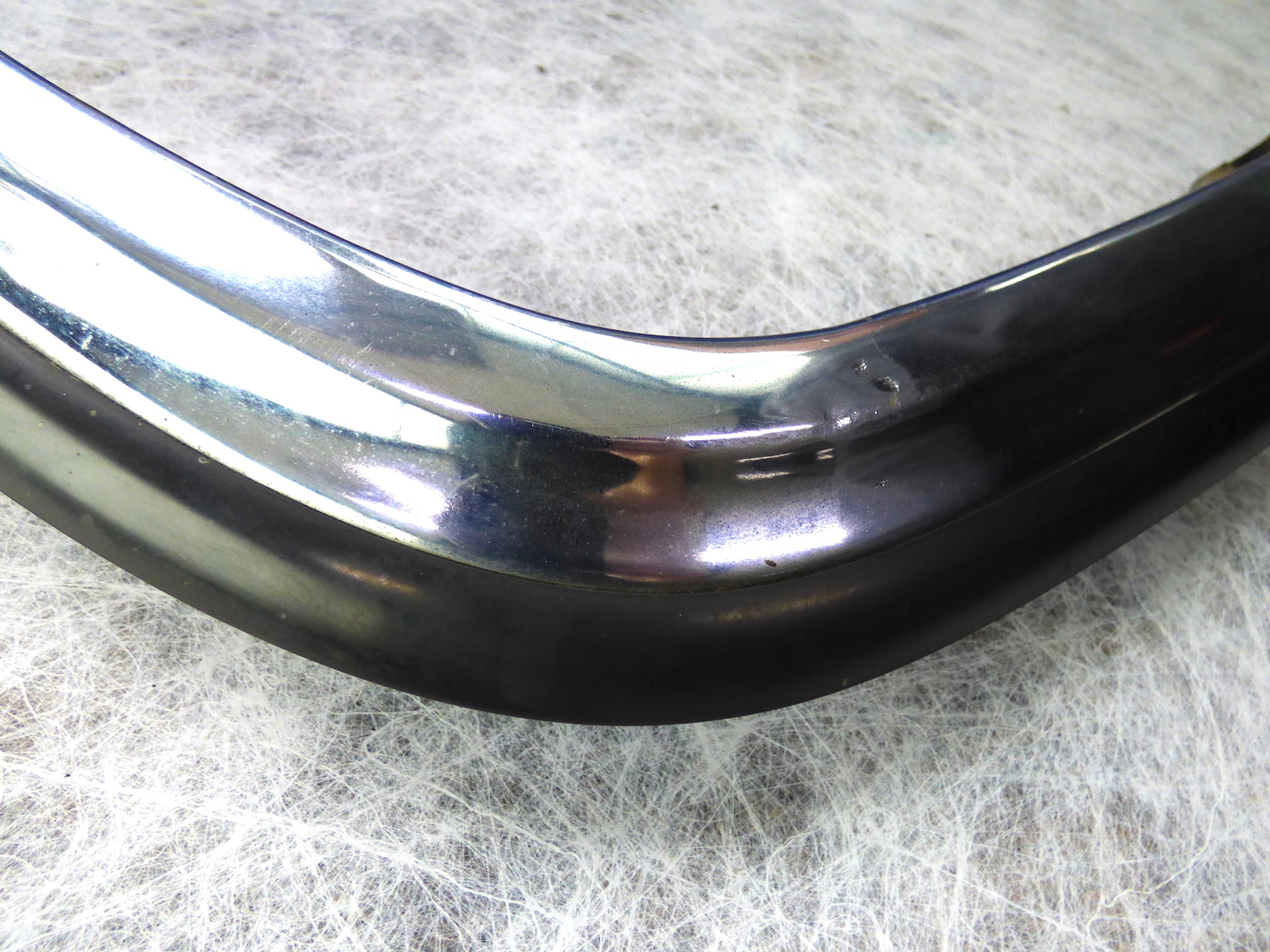 Mercedes W116 450 SEL 6.9 Front Bumper Corner Upper Left 1168800170