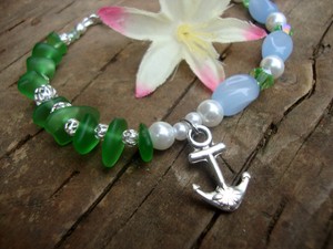 Green-Sea-Glass-Anchor-Beaded-Bracelet-Beach-Boho-Beach-Nautical-Resort
