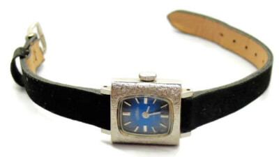 Cornavin 17J Blue Wind Up Mechanical Antimagnetic Analog Runs Woman Watch