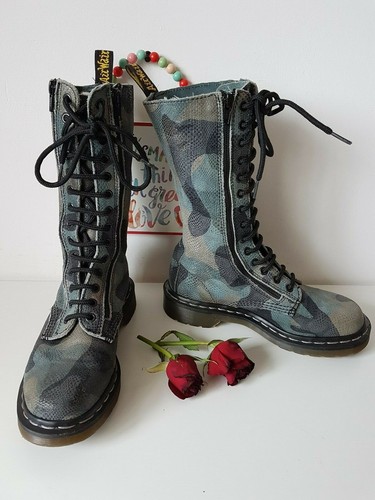 Dr Martens 9733 Zip 14 eye hole green 