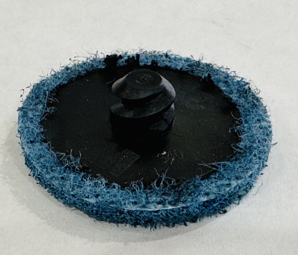 (50) 1-1/2” 3M Scotch-Brite Roloc TR Very Fine Surface Conditioning ...