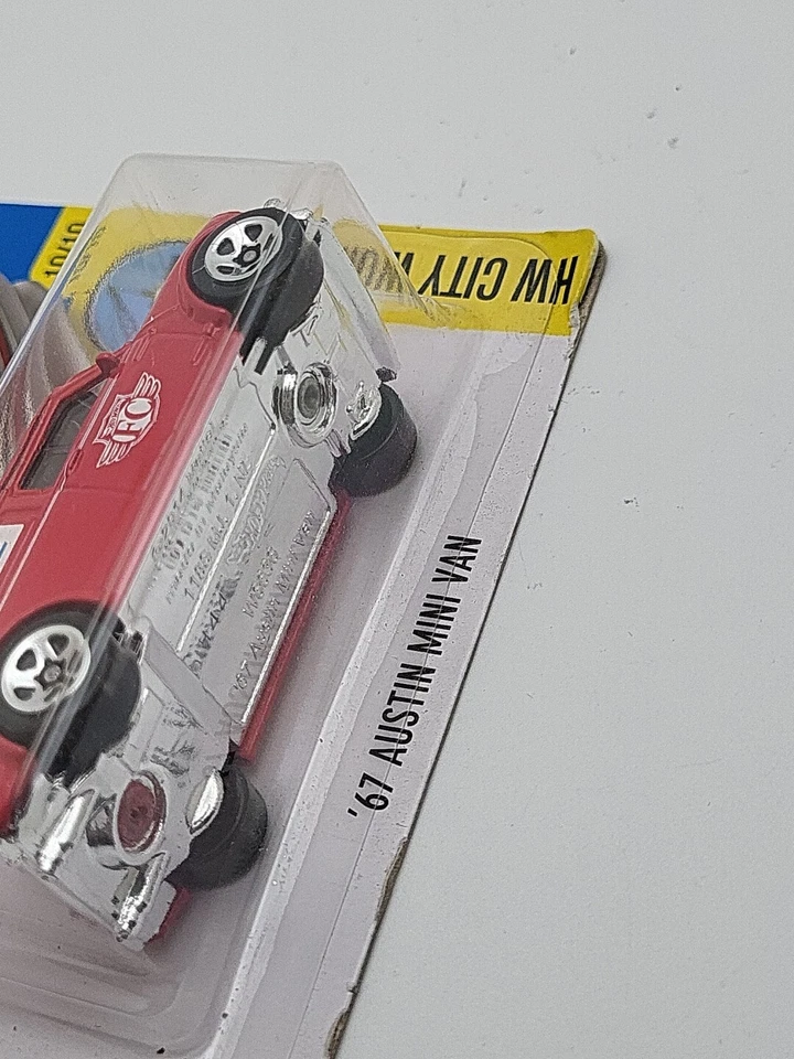 2016 Hot Wheels No175 HW City Works 10/10 '67 AUSTIN MINI VAN красный с хромом 5 Sp - Изображение 4 из 4
