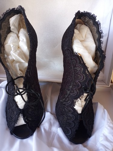Jimmy Choo Kaiana Stiefelette 100 Spitze in schwarz EU37,5/US7; mit Karton - Bild 9 von 9
