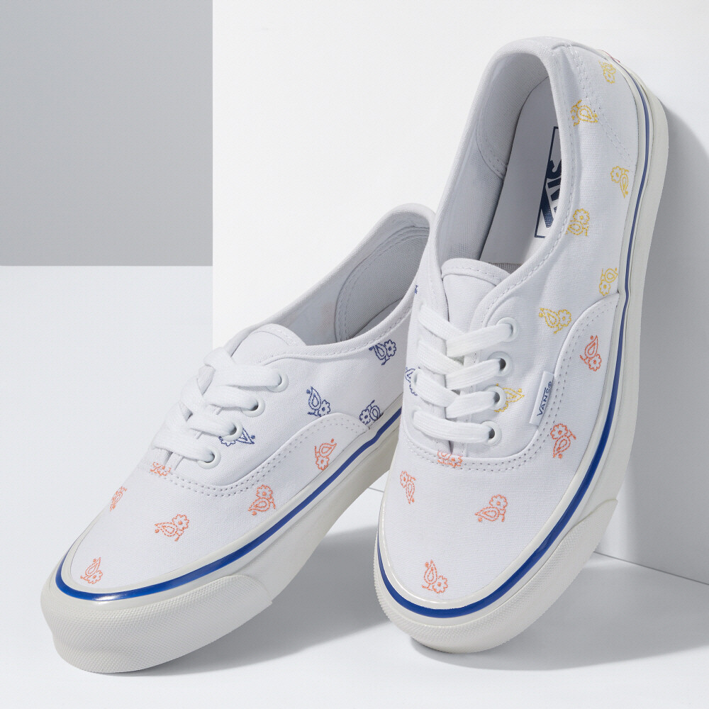 Vans Anaheim Heritage Embroidery Authentic 44 DX Skate Shoes