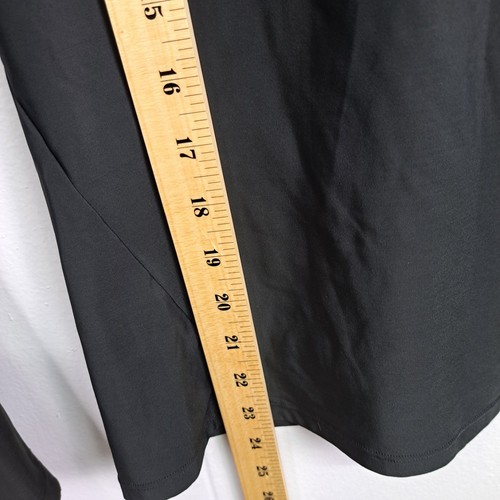 Under Armour HeatGear Women's Long Sleeve Shirt Black LG Fitted V-Neck - Picture 10 of 10