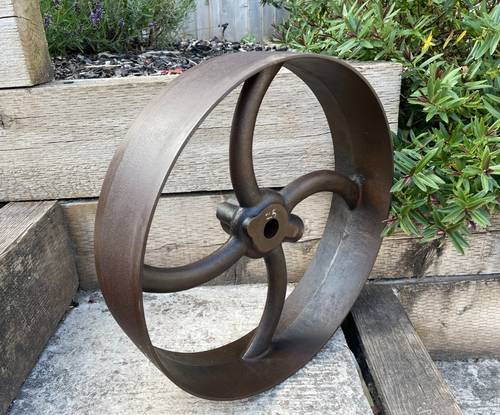 Vintage Large Industrial Cast Iron 17" Wheel Pulley Cart Flywheel Garden Display - Picture 7 of 10
