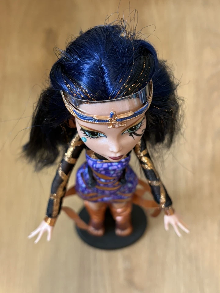 Monster High Cleo De Nile & Deuce Gorgon Boo York Doll’s And Including Stands - Image 2 of 4