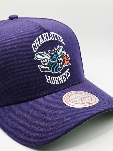 Mitchell & Ness Charlotte Hornets Core Basic Retro Purple A-Frame Snapback Hat - Picture 3 of 6