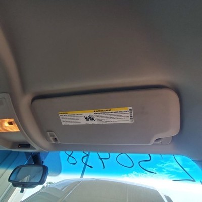 Passenger Right Sun Visor Illuminated Fits 07-14 ESCALADE 1109771