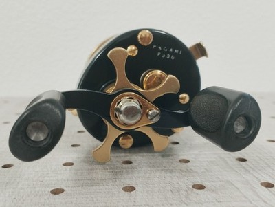 ナ*ナ様 MEGABASS PAGANI P300L Megabass Pagani P300L Left Handle Baitcasting Reel – Classic