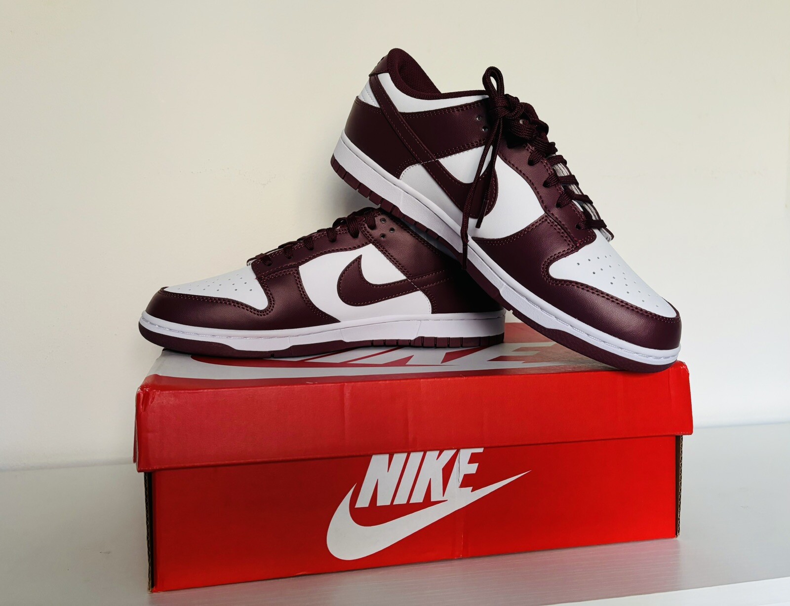 Nike Dunk Low Burdeos
