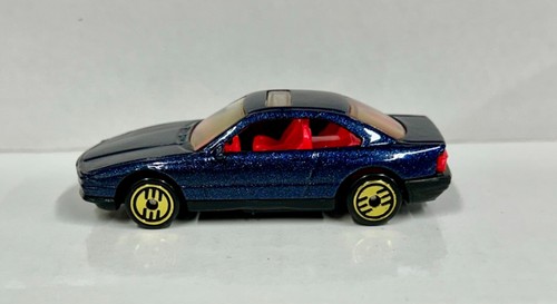 Hot Wheels 1994 Gold Medal Speed Metallic Dk Blue BWW 850i w/uh Gold Wheels - Picture 2 of 10